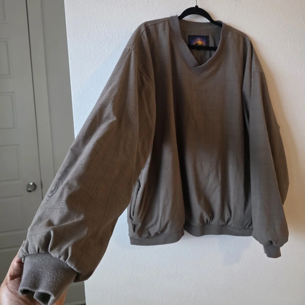 Classic V-Neck Sweater in Taupe - Picture 5 of 9